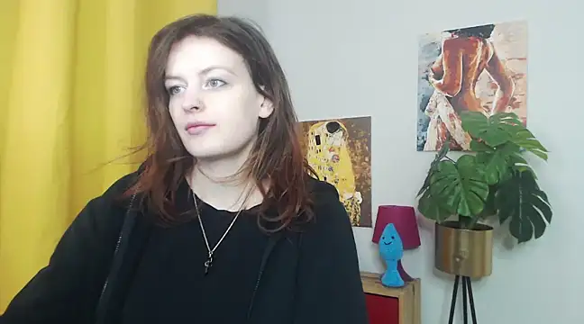 Snapshot of juicyNadine chatting on February 14, 2025, 6:12 am juicyNadine online show from February 14, 2025, 6:12 am