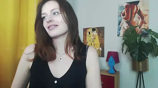 Snapshot of juicyNadine chatting on February 25, 2025, 12:34 pm juicyNadine online show from February 25, 2025, 12:34 pm