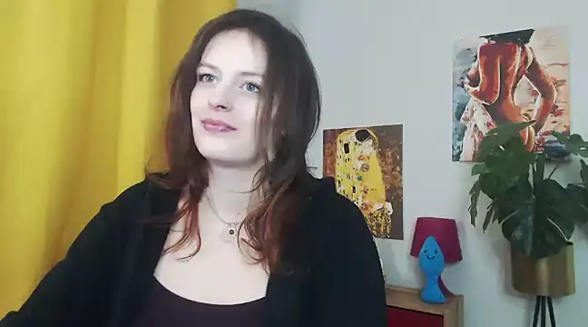 Snapshot of juicyNadine chatting on February 26, 2025, 6:26 am juicyNadine online show from February 26, 2025, 6:26 am