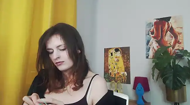 Snapshot of juicyNadine chatting on February 26, 2025, 9:32 am juicyNadine online show from February 26, 2025, 9:32 am