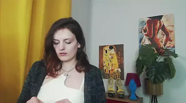 Snapshot of juicyNadine chatting on February 28, 2025, 12:31 pm juicyNadine online show from February 28, 2025, 12:31 pm