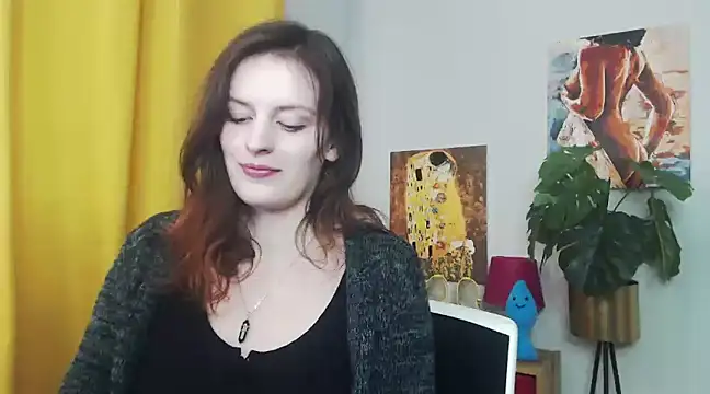 Snapshot of juicyNadine chatting on March 3, 2025, 9:22 am juicyNadine online show from March 3, 2025, 9:22 am