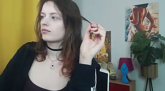 Snapshot of juicyNadine chatting on March 12, 2025, 9:23 am juicyNadine online show from March 12, 2025, 9:23 am