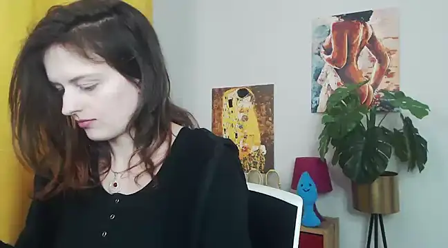 Snapshot of juicyNadine chatting on March 14, 2025, 9:24 am juicyNadine online show from March 14, 2025, 9:24 am