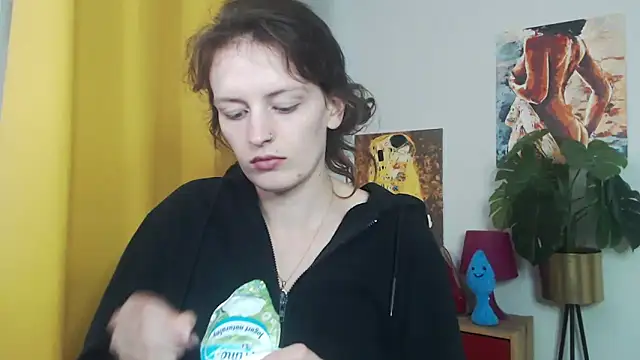 Snapshot of juicyNadine chatting on September 16, 2025, 4:35 am juicyNadine online show from September 16, 2025, 4:35 am