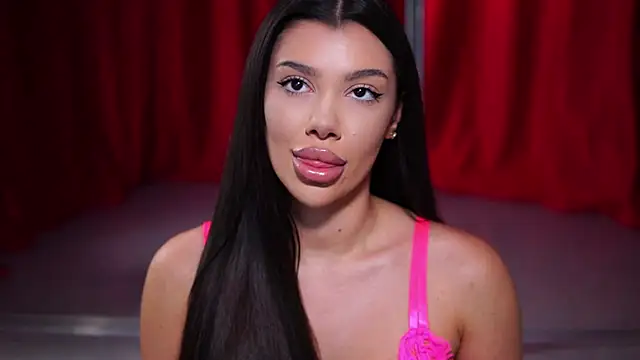 NatyDesiree online show from January 24, 2025, 10:41 pm