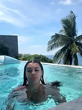 NatyDesiree online show from January 9, 2026, 6:38 am