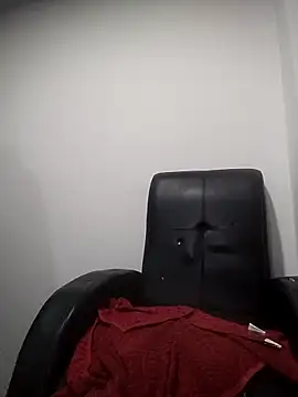 SaucyAffair0 online show from March 11, 2025, 3:05 am