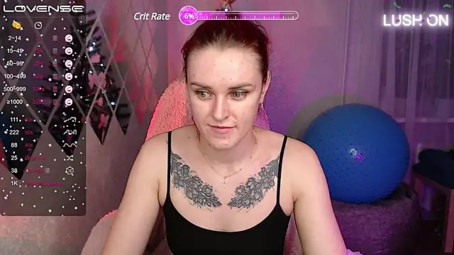 Snapshot of Bella__Swoon chatting on January 1, 2025, 1:48 pm Bella Swoon online show from January 1, 2025, 1:48 pm