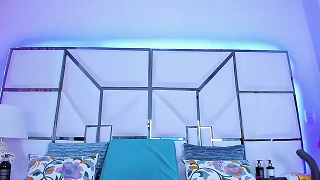 RileySweett online show from February 5, 2025, 11:44 am