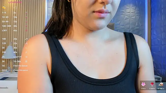 paulina sweett  online show from September 26, 2025, 12:42 pm