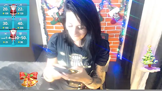 Snapshot of LuisaFernanda170823 chatting on December 14, 2024, 11:56 pm LuisaFernanda170823 online show from December 14, 2024, 11:56 pm