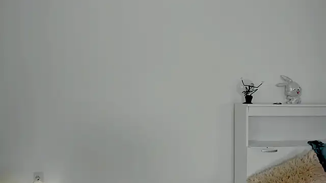 Snapshot of crystalnut chatting on November 16, 2025, 3:12 am crystalnut online show from November 16, 2025, 3:12 am