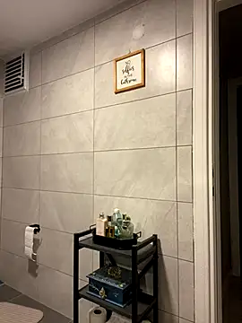 Snapshot of h0rniecollege chatting on November 1, 2025, 12:23 am h0rniecollege online show from November 1, 2025, 12:23 am