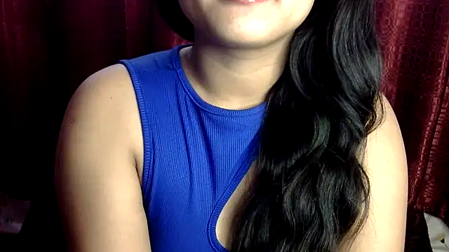 charming karishma online show from February 3, 2025, 9:52 am