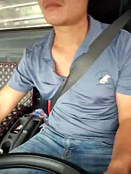 Vanilahirl online show from November 6, 2025, 4:35 am