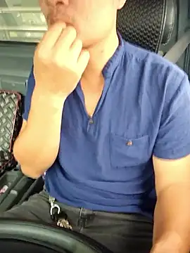 Vanilahirl online show from November 18, 2025, 5:12 am