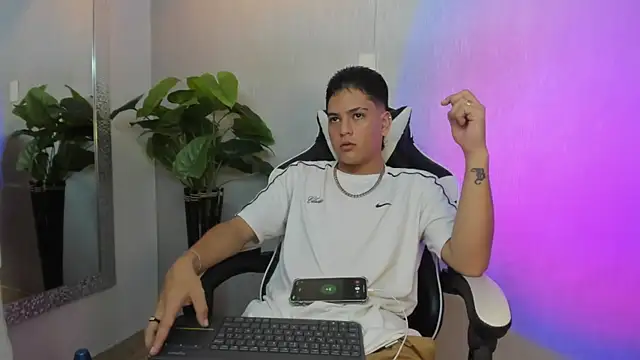 Levy Steve online show from November 24, 2025, 2:00 am