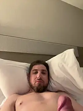 Snapshot of caliguy37 chatting on February 17, 2025, 4:53 am caliguy37 online show from February 17, 2025, 4:53 am