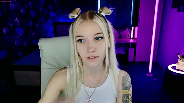 ShhhO O online show from October 29, 2025, 8:38 am