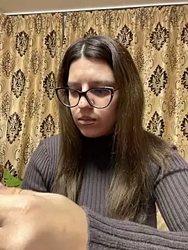 Snapshot of NadiraNoor chatting on February 25, 2025, 8:51 pm NadiraNoor online show from February 25, 2025, 8:51 pm