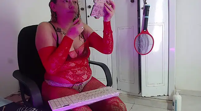 Snapshot of Chanel_87xxx chatting on February 7, 2025, 12:39 pm Chanel 87xxx online show from February 7, 2025, 12:39 pm