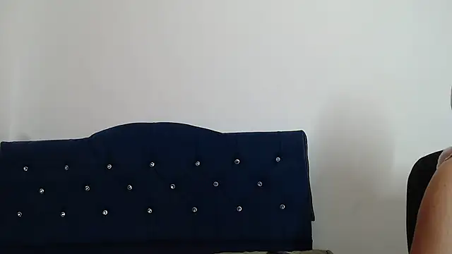 Snapshot of Chanel_87xxx chatting on February 18, 2025, 1:44 pm Chanel 87xxx online show from February 18, 2025, 1:44 pm