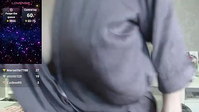 Snapshot of GinaAngelina chatting on December 19, 2024, 9:38 pm GinaAngelina online show from December 19, 2024, 9:38 pm