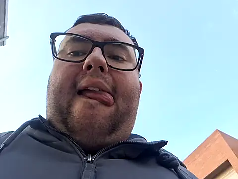 Javier bear online show from February 13, 2025, 3:35 pm