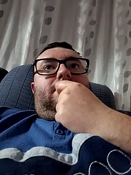 Javier bear online show from March 13, 2025, 10:32 pm