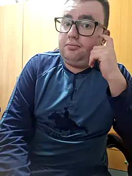 Javier bear online show from March 18, 2025, 9:53 pm