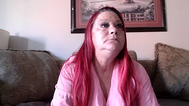 LexxiLeeds online show from October 5, 2025, 4:16 pm