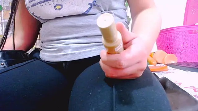 Snapshot of MaidenGame chatting on September 13, 2025, 2:50 pm MaidenGame online show from September 13, 2025, 2:50 pm