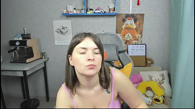 Snapshot of LineraPitts chatting on April 29, 2026, 8:04 pm LineraPitts online show from April 29, 2026, 8:04 pm
