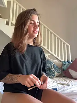 EmiliaCatalina online show from February 21, 2025, 4:26 pm