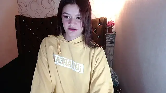 LiaHarryis online show from February 25, 2025, 5:47 pm