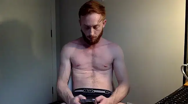 Snapshot of Smoker_Ginger chatting on December 9, 2024, 7:29 pm Smoker Ginger online show from December 9, 2024, 7:29 pm