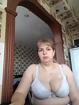 Lady nice cat online show from September 24, 2025, 2:26 am