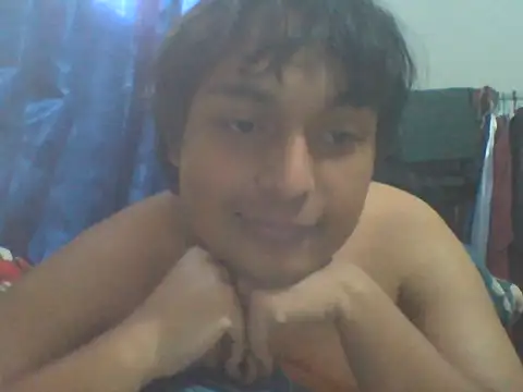 Snapshot of putikemood chatting on August 4, 2026, 5:37 pm putikemood online show from August 4, 2026, 5:37 pm