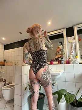 Snapshot of Stella-Kink chatting on February 21, 2026, 11:11 am Stella-Kink online show from February 21, 2026, 11:11 am