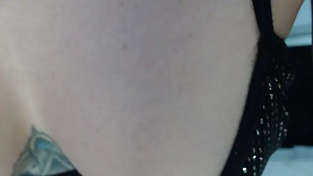 KinaCooper online show from February 26, 2025, 5:50 pm