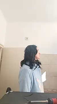 LauraBaby online show from March 19, 2025, 1:51 pm