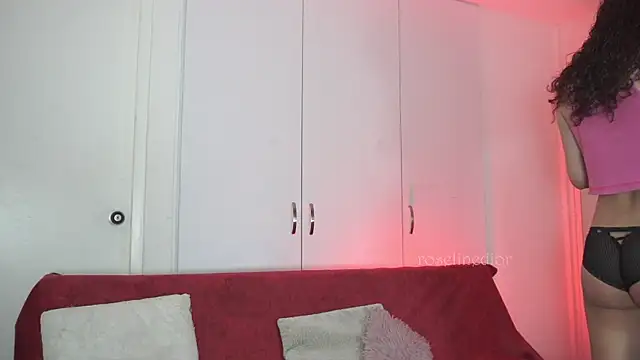 roselinedior online show from November 5, 2025, 1:55 pm