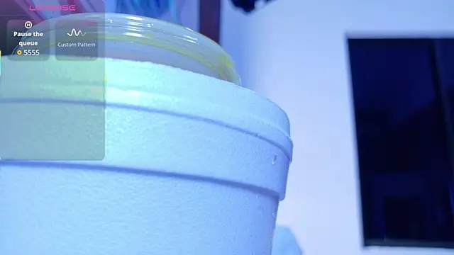 daddyissuesss  online show from November 7, 2025, 7:36 pm