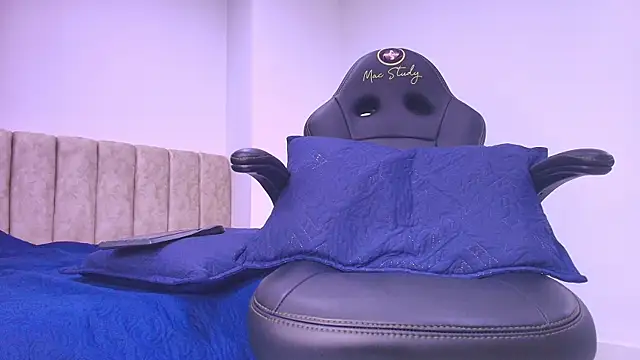 Snapshot of arl_chloee chatting on January 8, 2026, 3:09 am arl chloee online show from January 8, 2026, 3:09 am