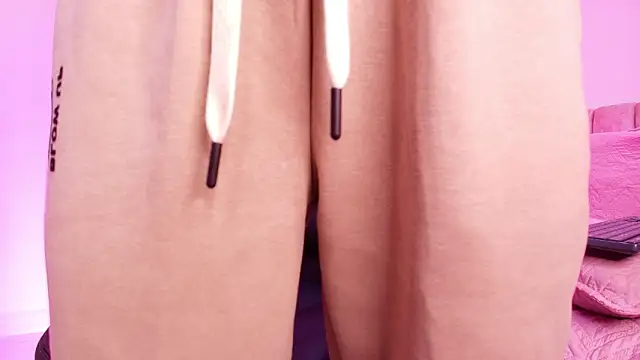 Snapshot of arl_chloee chatting on February 5, 2026, 3:11 am arl chloee online show from February 5, 2026, 3:11 am