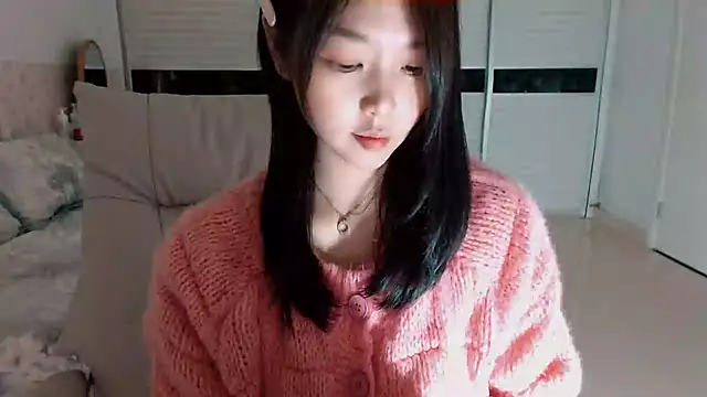 -Lucky Girl online show from October 13, 2025, 2:17 pm