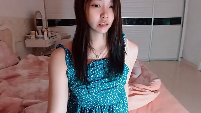 -Lucky Girl online show from May 21, 2026, 1:45 am