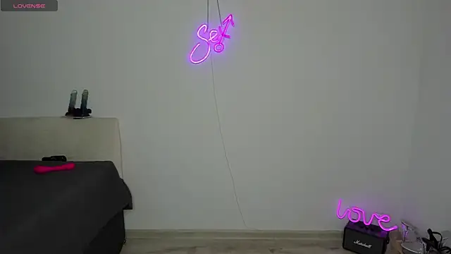 Snapshot of Bitch_Coin chatting on October 15, 2025, 8:58 am Bitch Coin online show from October 15, 2025, 8:58 am