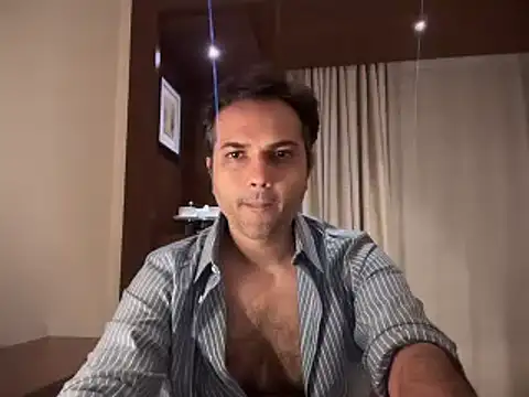 immog727 online show from November 25, 2025, 6:08 pm